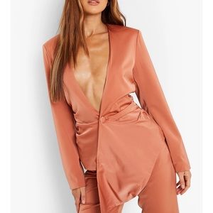 (Never Worn) Boohoo Matte Satin Plunge Drape Front Blazer NWT!